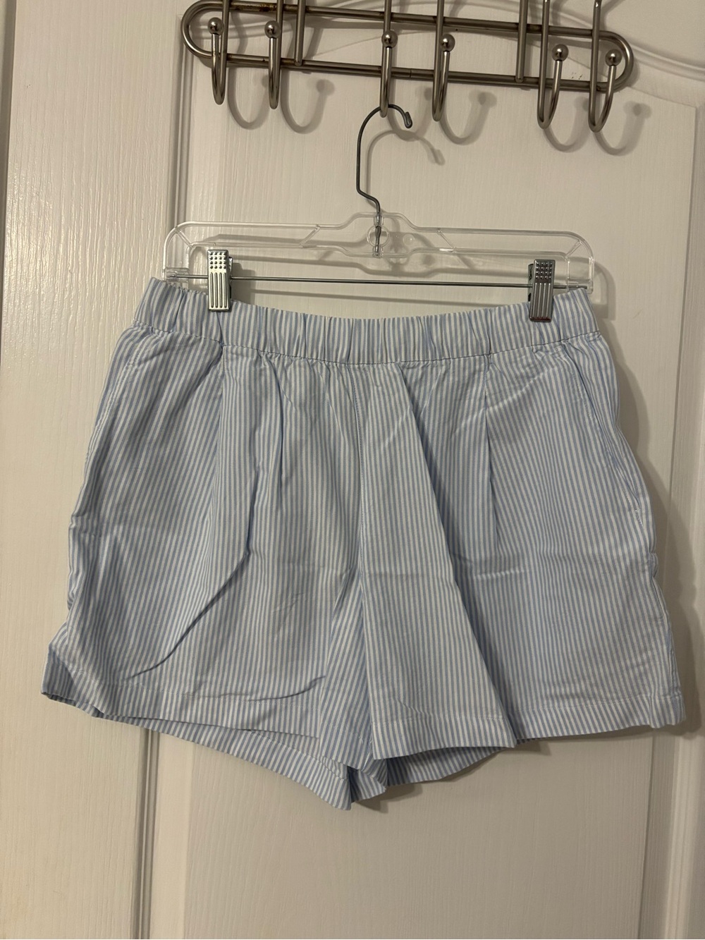 Uniqlo Light Blue Striped Women’s Shorts - Classic Casual